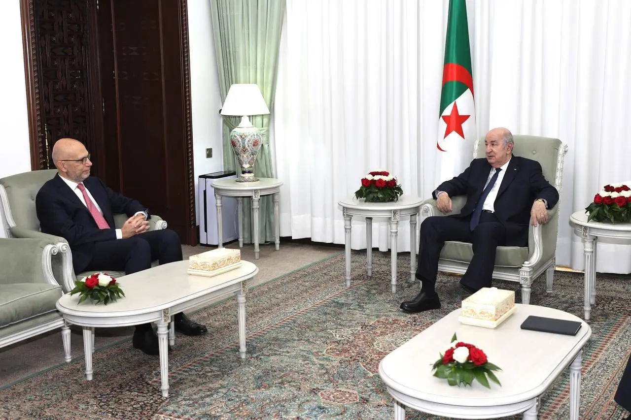 Le président de la République reçoit l&rsquo;ambassadeur d&rsquo;Italie en Algérie