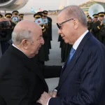 Un accueil officiel réservé au président de la République par son homologue turc à l&rsquo;aéroport international d&rsquo;Ankara