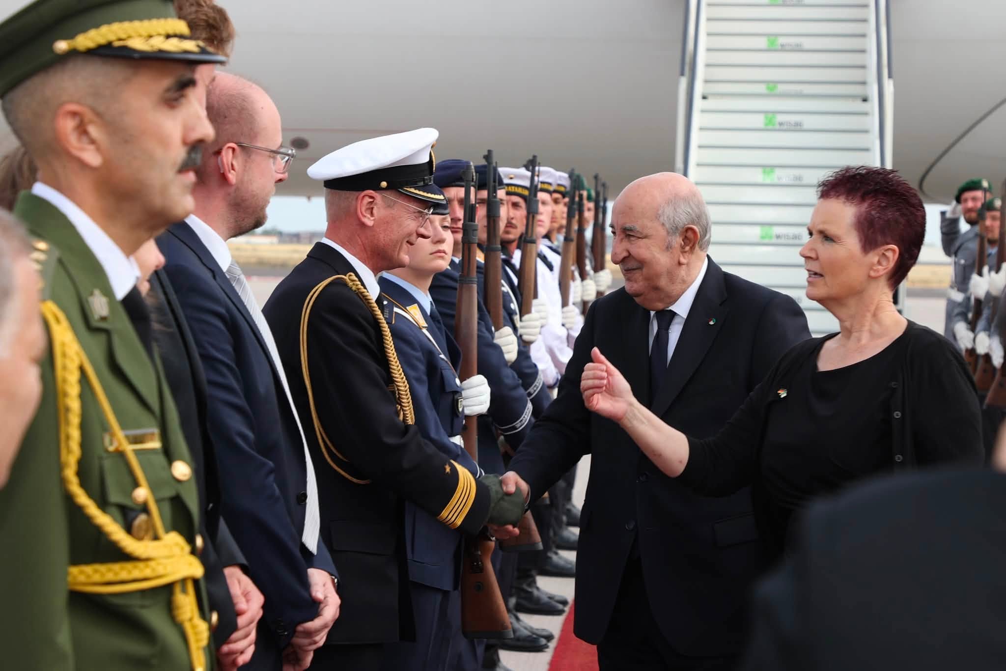 Arrivée du président de la République à Berlin pour une visite officielle en Allemagne